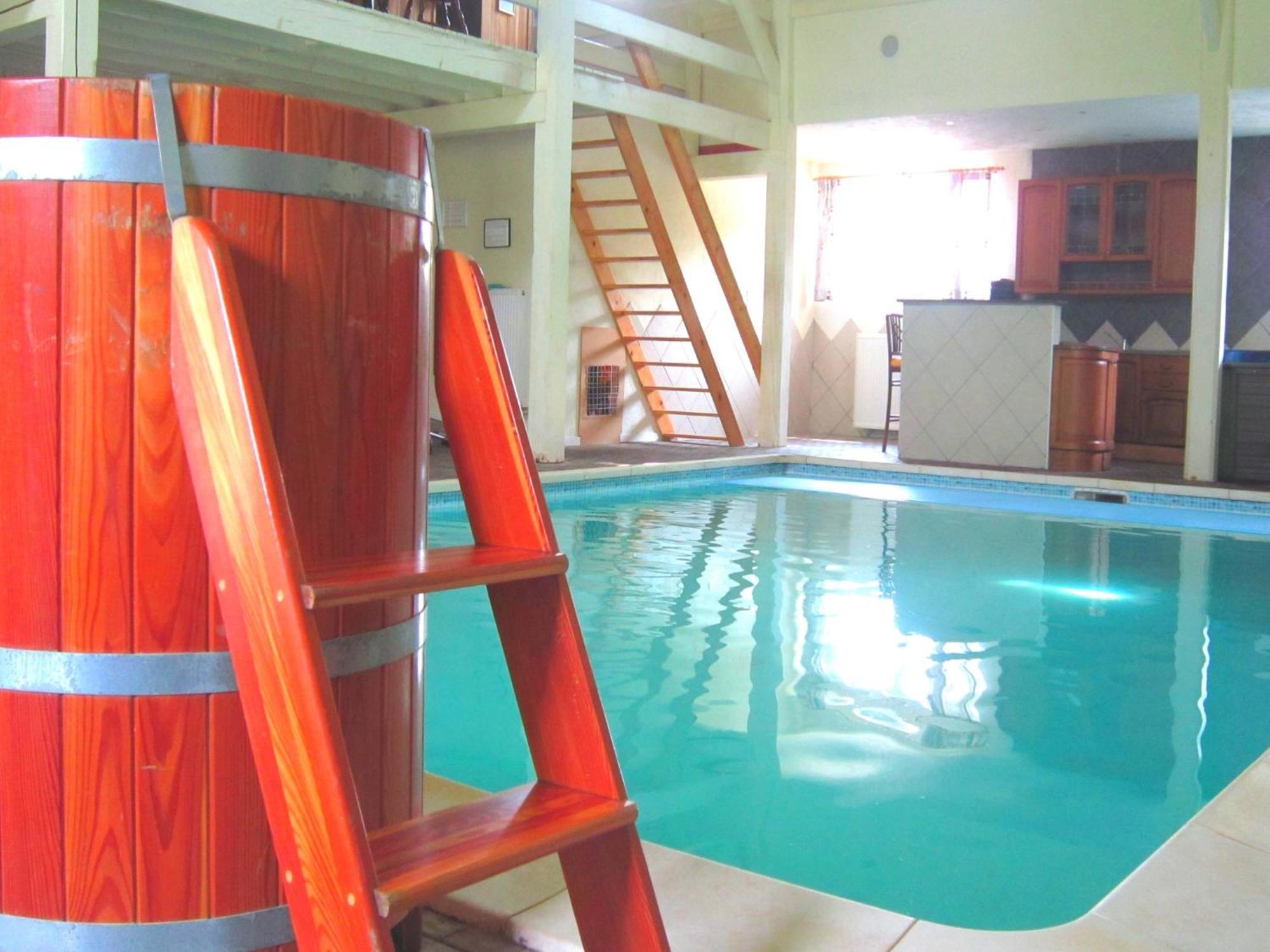 Modern Holiday Home In Sourbrodt With Private Pool Waimes Eksteriør billede